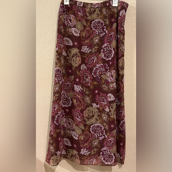 Vtg. Jaclyn Smith Chiffon Floral Maxi Skirt- Size 12 - Picture 2 of 5